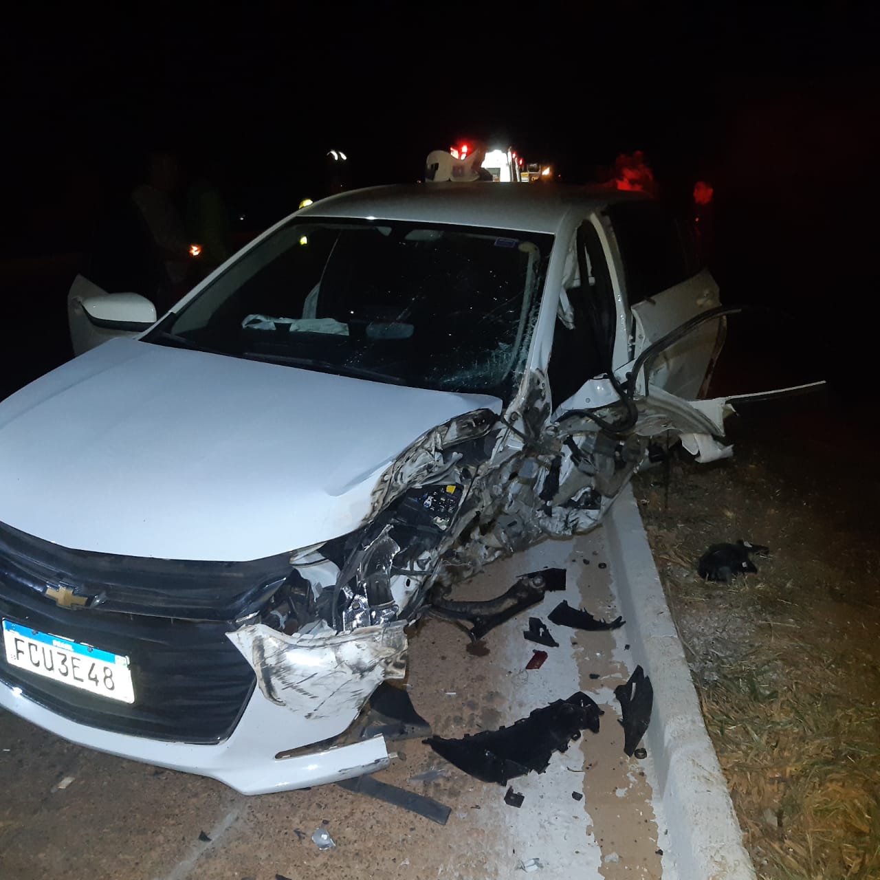 Cinco Pessoas Ficam Feridas Em Acidente Entre Carreta E Carro Na Br