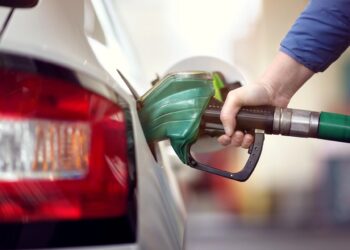 Como economizar gasolina: dicas práticas que podem reduzir o consumo em até 40% - Foto: Divulgação/Depositphotos