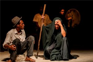 Amok Teatro apresenta “Os Cadernos de Kindzu” no CCBB-BH 1 Espetaculo Os Cadernos de Kindzu