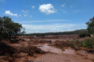 Crea-MG cancela registros de 15 engenheiros envolvidos no rompimento da barragem de Brumadinho - Foto: Corpo de Bombeiros/Divulgação