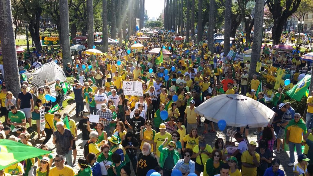 Protesto em Belo Horizonte neste domingo -Foto: Reprodução/Twitter