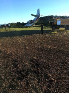 Avião com DJ Alok perde controle e sai da pista em Juiz de Fora 1 aviao alok sai da pista kbvdx7