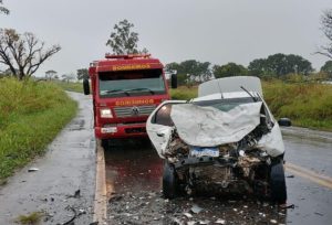 Acidente deixa três mortos na BR-452, no Triângulo Mineiro - Foto: Corpo de Bombeiros/Divulgaç]ao