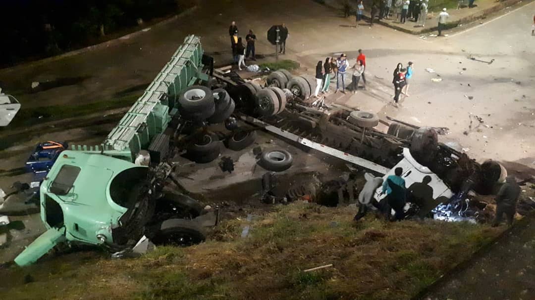 Acidentes na BR-381, em Itatiaiuçu, causa morte e feridos - Foto: Reprodução/Redes Sociais