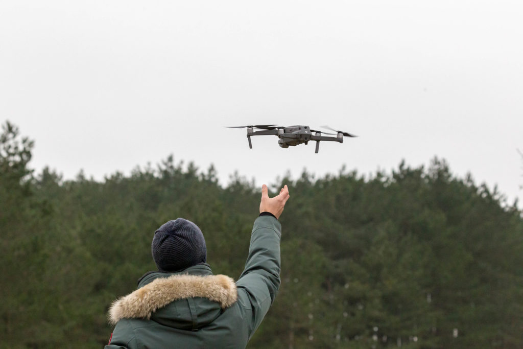 Photo by Marco Verch/Creative Commons 2.0 “Pilotar drones é um dos novos hobbies tecnológicos”