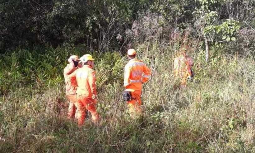 Corpo foi encontrado pelos Bombeiros em um local de mata - Foto: Corpo de Bombeiros/Divulgação