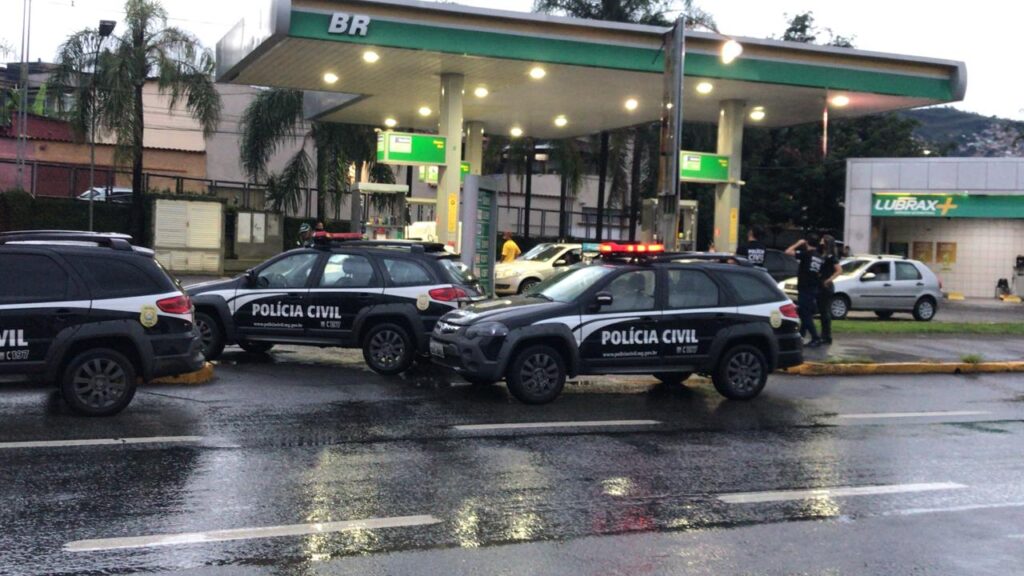 Polícia realiza ações de fiscalização contra preços abusivos em postos de combustíveis em BH - Foto: Divulgação/PCMG