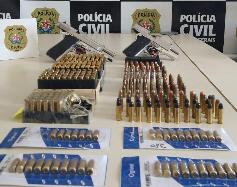 Polícia apreende mais de 360 munições e duas armas de fogo em Alfenas - Foto: Divulgação/PCMG