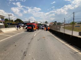 Motociclista entra na contramão e bate de frente com caminhonete na BR 459 em Pouso Alegre - Foto: Divulgação/Corpo de Bombeiros