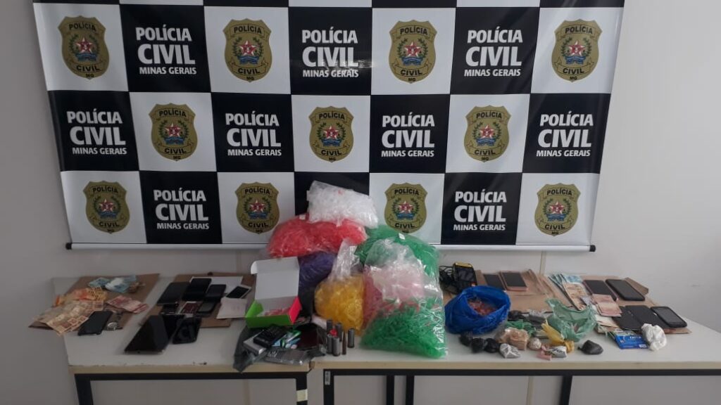 Quatro pessoas é presas em flagrante por tráfico de drogas em Coronel Fabriciano - Foto: Divulgação/PCMG