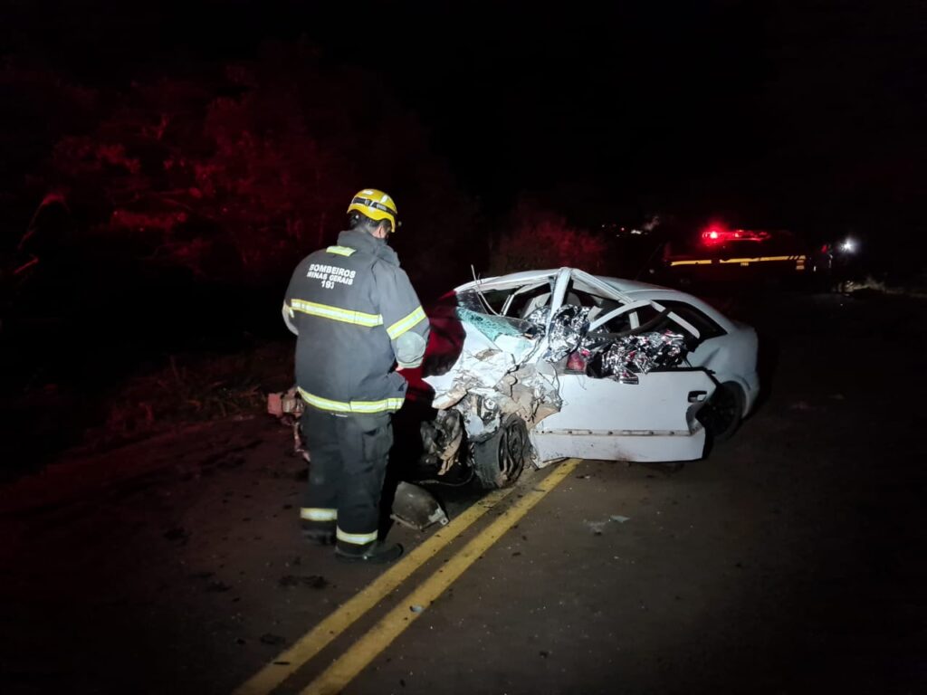 Homem morre e cinco ficam feridas após acidente na LMG-849, entre Campos Gerais e Campo do Meio - Foto: Divulgação/Corpo de Bombeiros