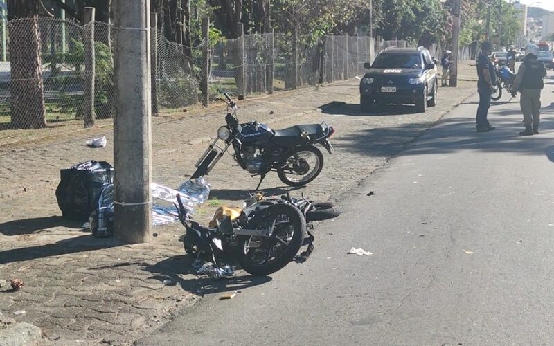 Motociclista morre após batida entre duas motos em Poços de Caldas - Foto: Marcos Corrêa