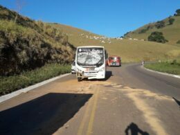 Onze pessoas ficam feridas em acidente entre micro-ônibus e caminhão na BR-356, em Muriaé - Foto: Divulgação/CBMMG