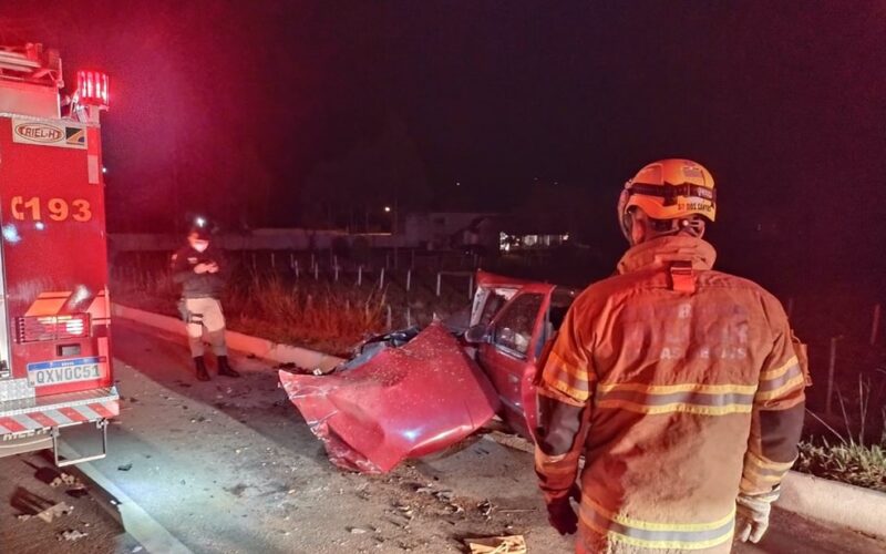 Quatro jovens ficam feridos em acidente na BR-459, em Congonhal - Foto: Divulgação/CBMMG
