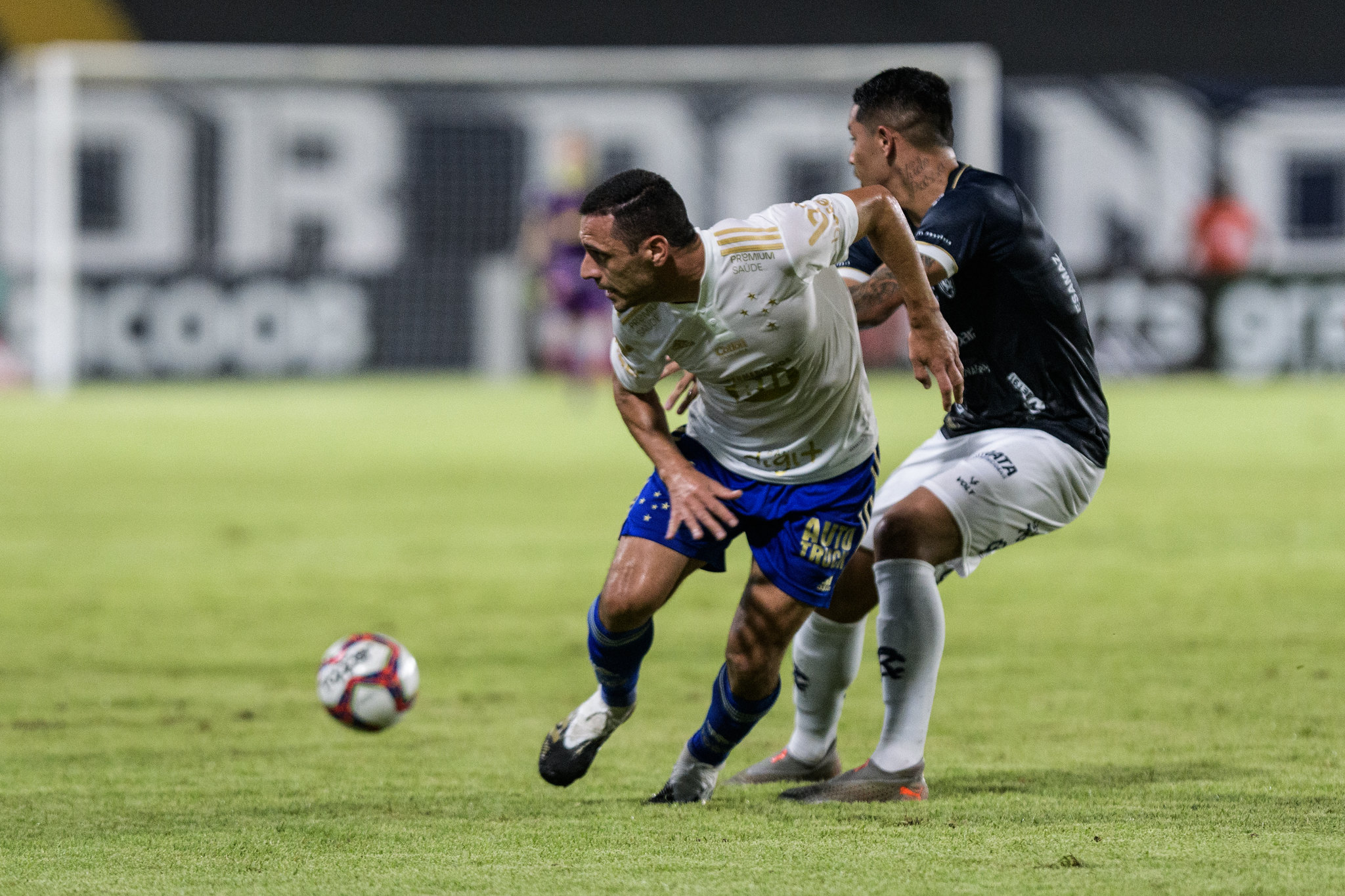 Cruzeiro perde de novo e chega a sete jogos sem vitória pela Série B - Foto: Gustavo Aleixo/Cruzeiro