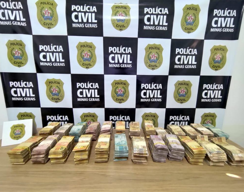 Polícia apreendeu mais de 1,2 tonelada de pasta base de cocaína em tráfico interestadual - Foto: Divulgação/PCMG