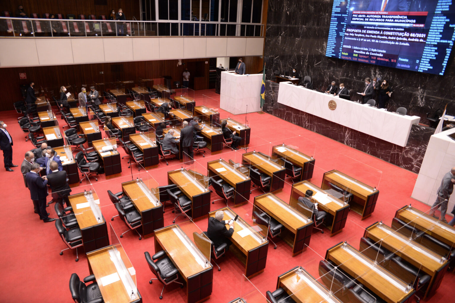 ALMG aprova federalização da Codemig e Codemge Assembleia aprova federalização da Codemig e Codemge para adesão de Minas ao programa de quitação de dívidas - Foto: Guilherme Bergamini/ALMG