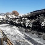 Acidente entre carretas, caminhão e carro deixa um morto na BR-153, em Prata - Foto: Divulgação/Corpo de Bombeiros