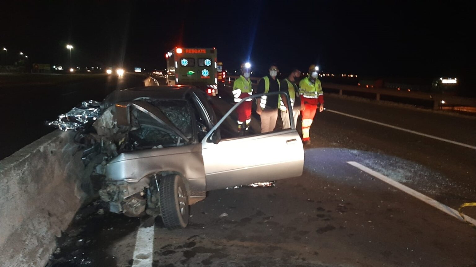 Pai, mãe e filhos morrem em grave acidente na BR-365, em Uberlândia - Foto: Divulgação/CBMMG