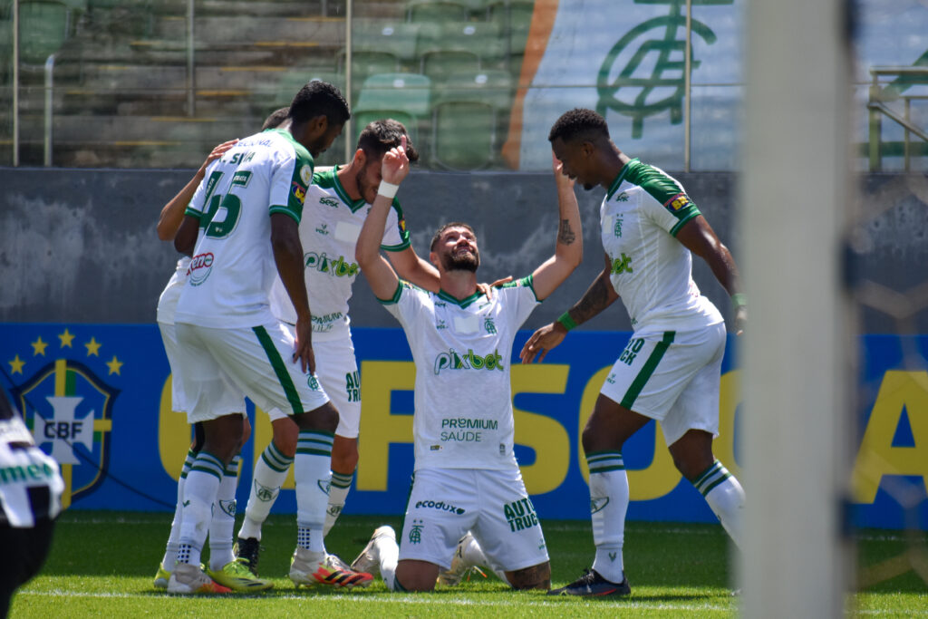 América bate Ceará com dois gols de Fabrício Daniel - Foto: João Zebral/América