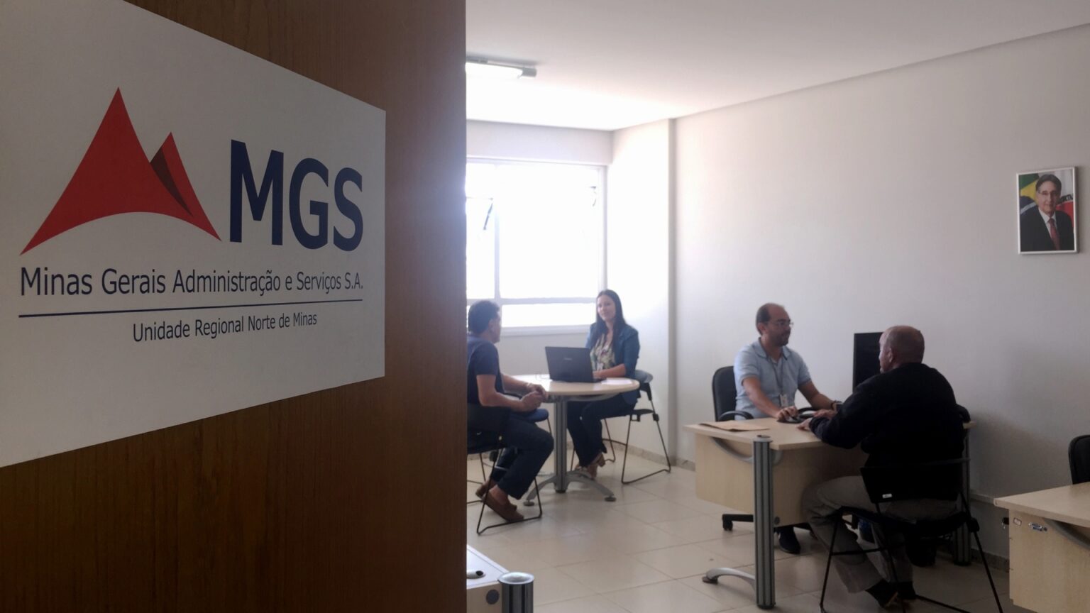 MGS abre processo seletivo com remuneração de até R$ 11 mil; saiba como se candidatar MGS abre processo seletivo com vagas em mais de 70 cidades de MG - Foto: Divulgação