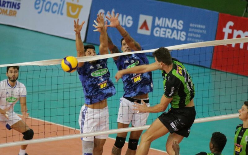 Sada/Cruzeiro vence Montes Claros/América Vôlei por 3x0 na estreia do Mineiro 2021 - Foto: Divulgação/Alex Sezko