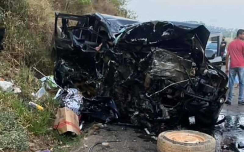 Cinco pessoas morrem em grave acidente na MG-184, em Carmo do Rio Claro - Foto: Reprodução/Redes Sociais