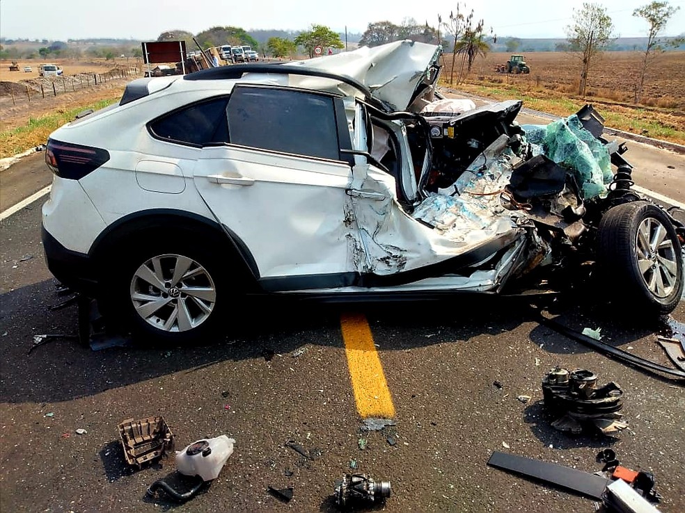 Mulher morre em acidente na MG-050, em Passos, no Sul de Minas - Foto: Helder Almeida