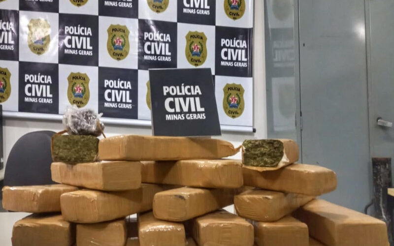 Três pessoas são presas por tráfico com mais de 15kg de drogas apreendidas em Barbacena - Foto: Divulgação/PCMG