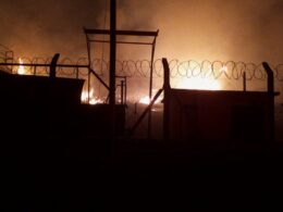 Incêndio que ameaçava armazém de explosivos é controlado em Sabará - Foto: Divulgação/Corpo de Bombeiros