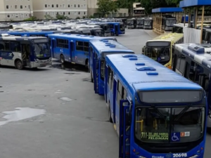 Greve de ônibus em BH: motoristas anunciam paralisação para próxima segunda-feira (16) - Foto: STTRBH/Divulgação