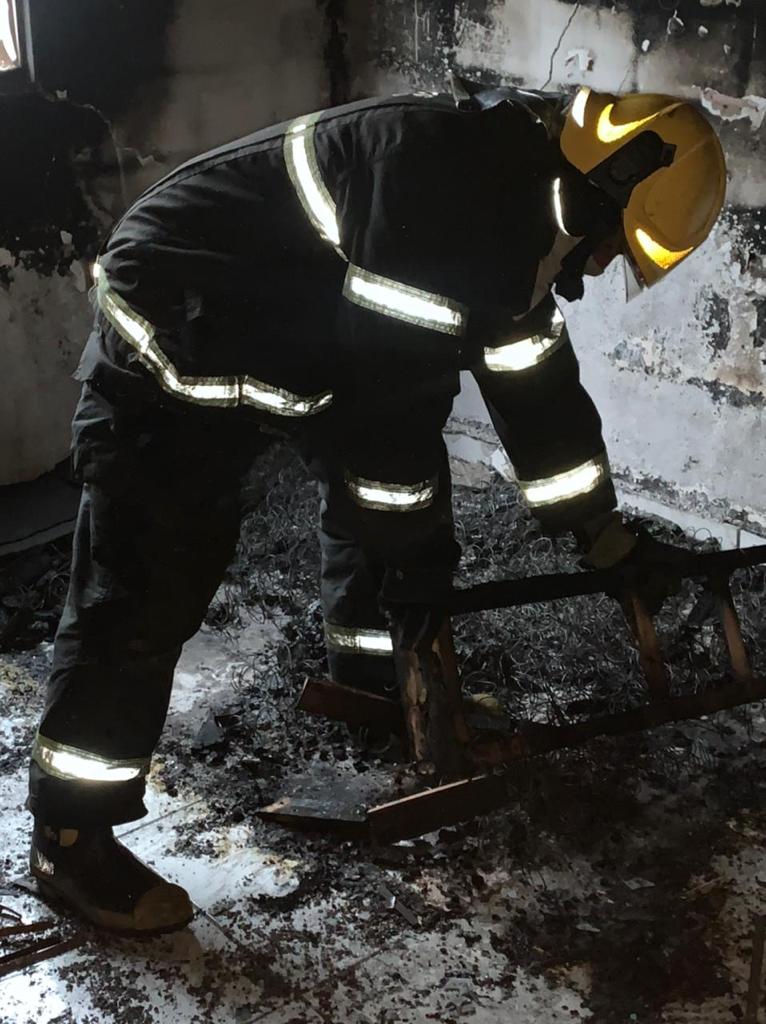 Incêndio destrói casa no bairro Novo Tupi, em Belo Horizonte - Foto: Divulgação/CBMMG