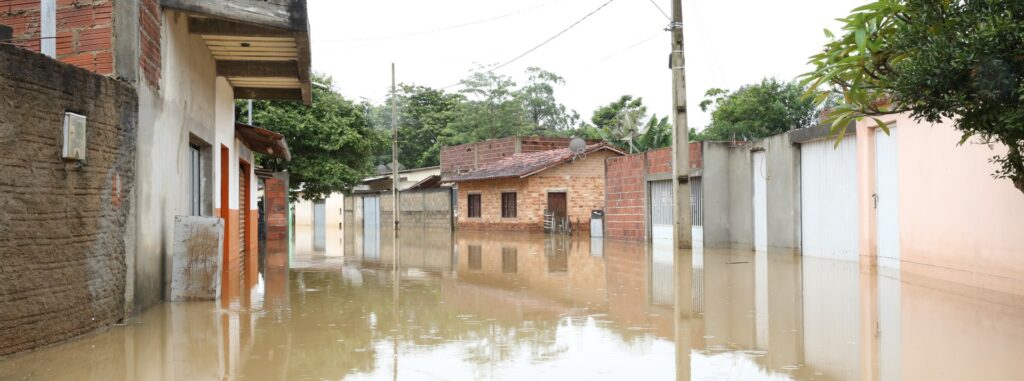 Chuvas fortes deixam 420 cidades mineiras em situação de emergência - Foto: Gil Leonardi/Imprensa MG