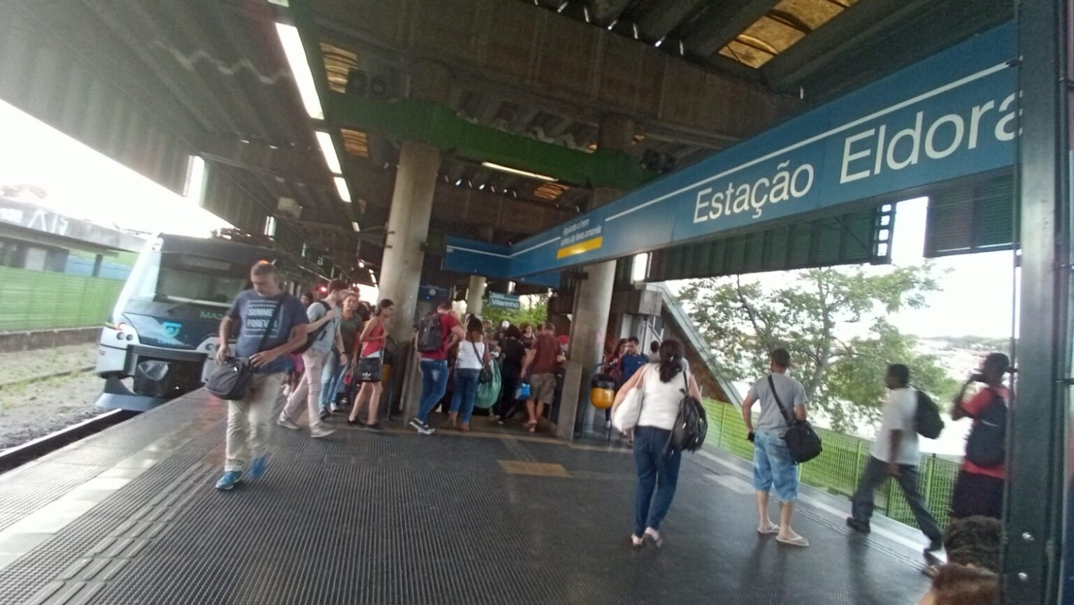 Metroviários de BH suspendem greve a partir de domingo, segundo CBTU - Foto: Por Dentro de Minas