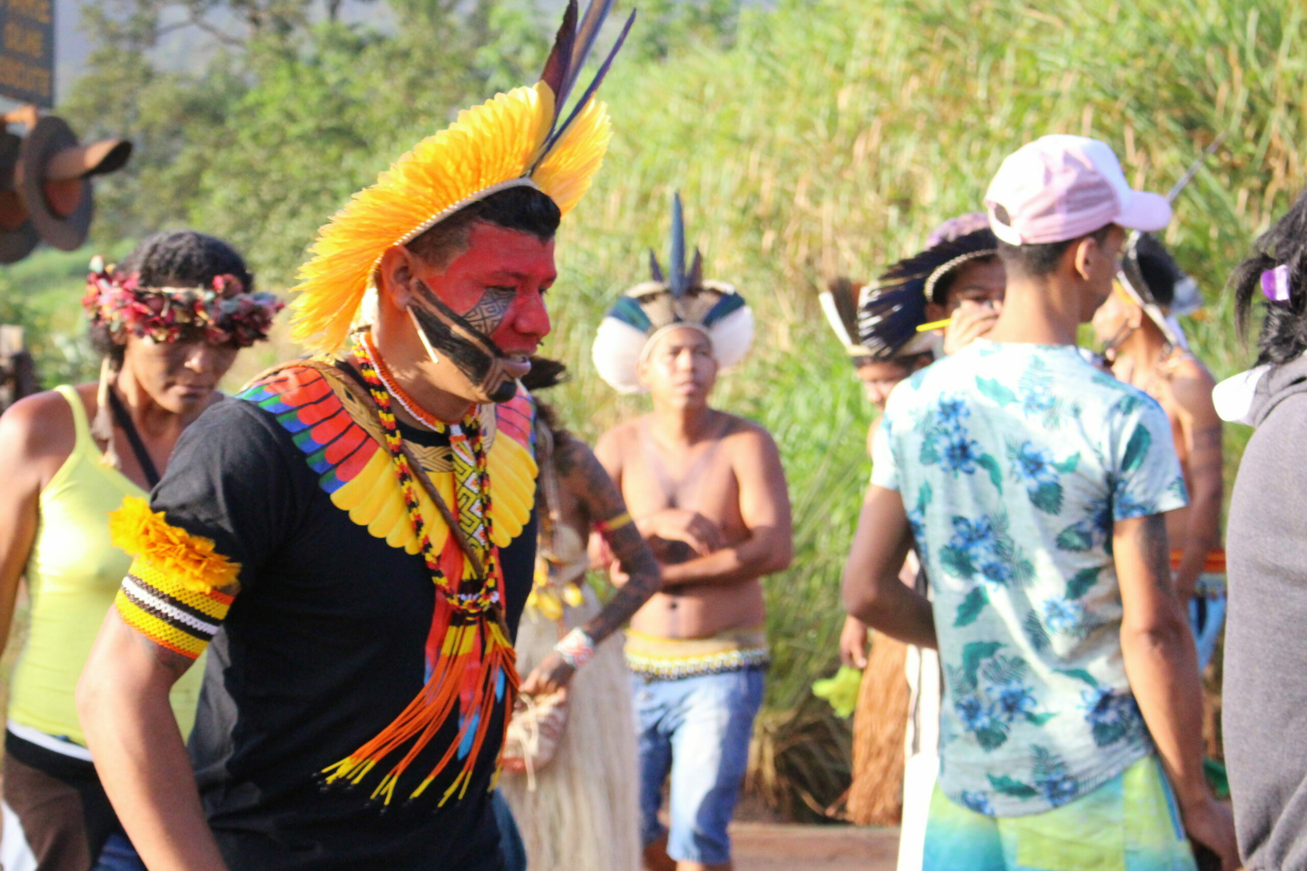 Indígenas atingidos rompimento de barragem em Brumadinho ocupam linha férrea - Foto: Divulgação