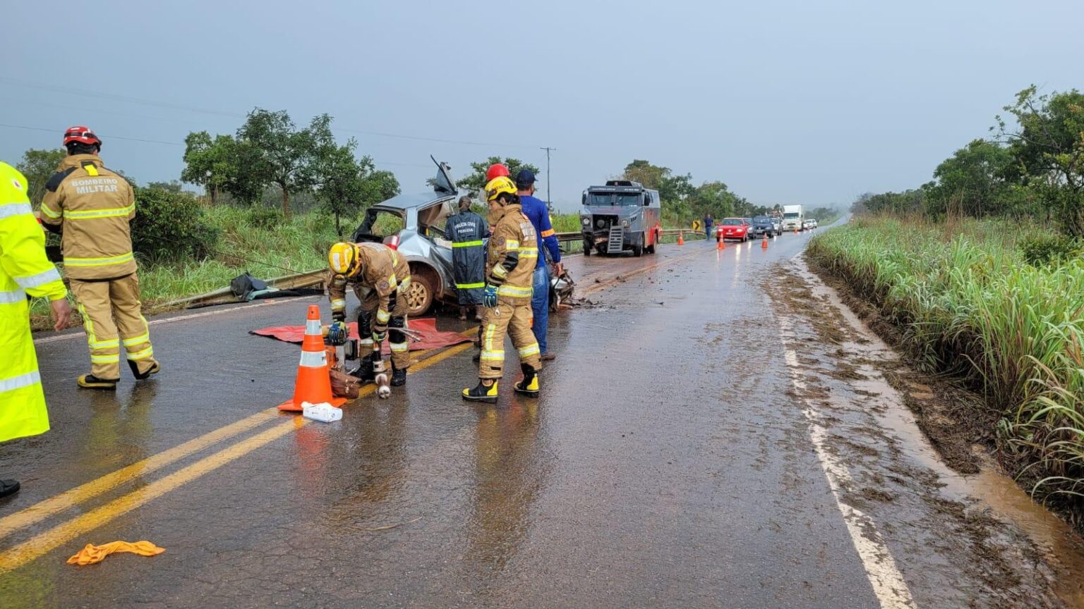 Três pessoas morrem após acidente na MG-060, em Abaeté - Foto: Divulgação/PMRV