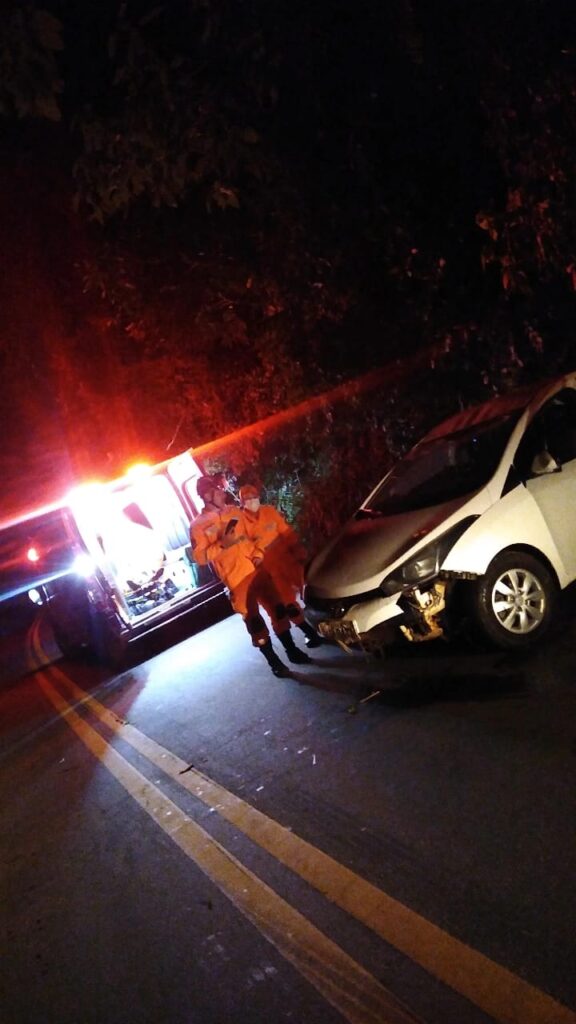 Homem fica ferido após acidente com carro na MGC-369, entre Alfenas e Campos Gerais - Foto: Divulgação/CBMMG