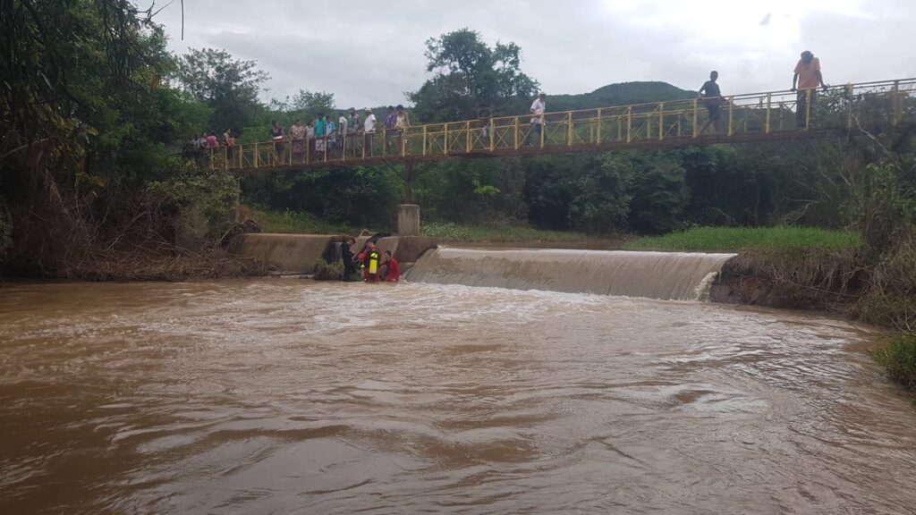 Mulher morre afogada no rio bananal em Salinas, no Norte de Minas - Foto: Divulgação/CBMMG