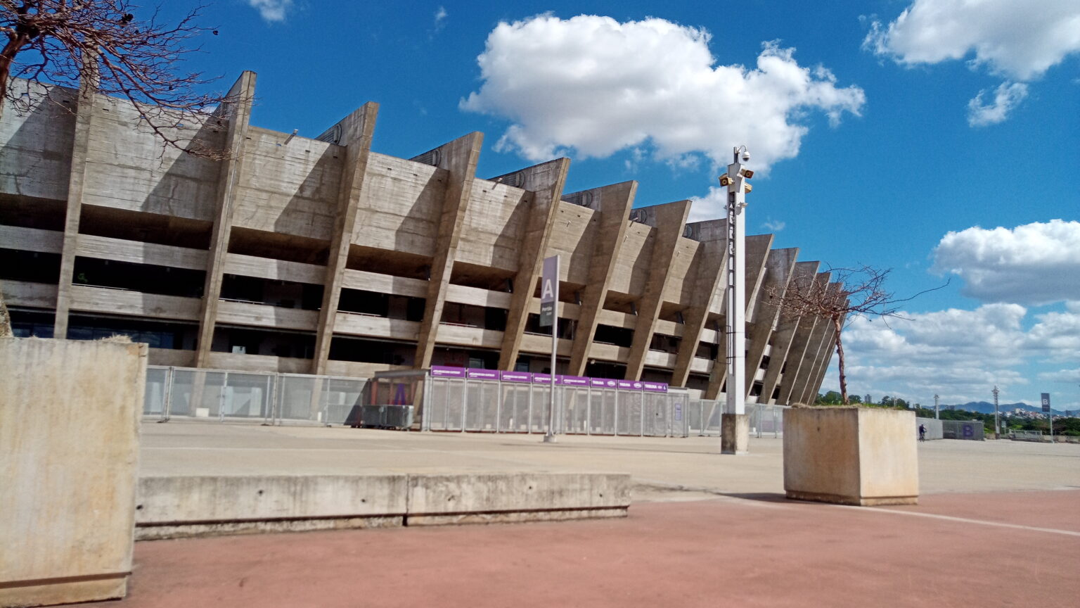 Cruzeiro x Vasco: operação especial de trânsito e transporte no entorno do Mineirão Cruzeiro x Guarani: operação de trânsito e transporte para jogo no Mineirão - Foto: Elberty Valadares/Por Dentro de Minas