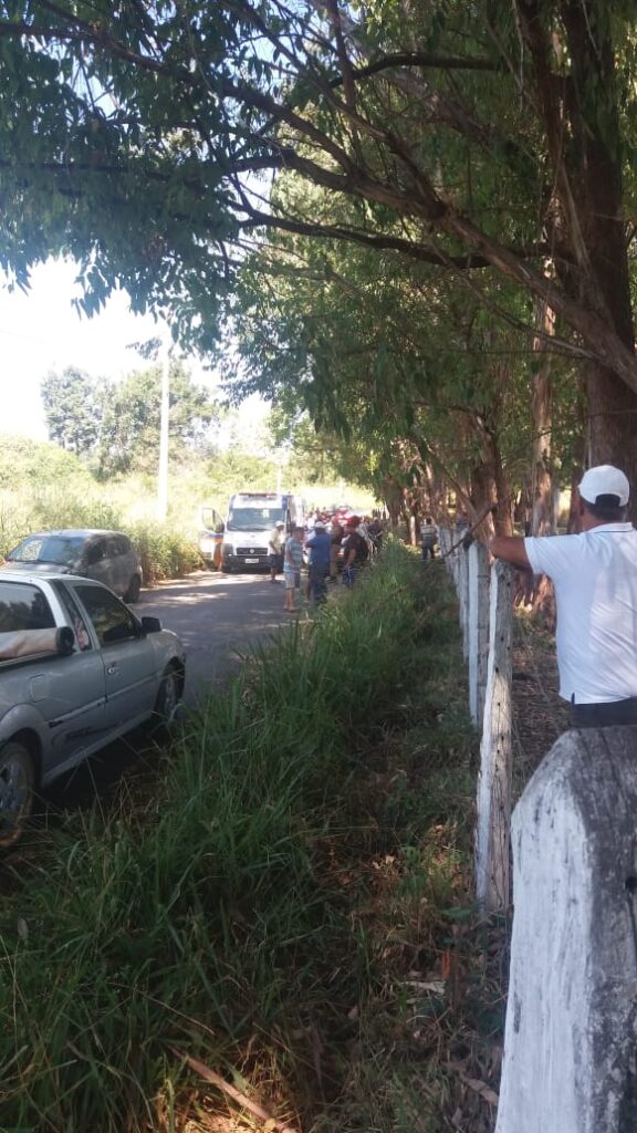 Carro atinge moto e duas pessoas ficam gravemente feridas em Pedro Leopoldo - Foto: Divulgação/CBMMG