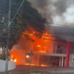 Laboratório Hermes Pardini pega fogo após problemas na rede elétrica no bairro Mangabeiras, em BH - Foto: Reprodução/Redes Sociais
