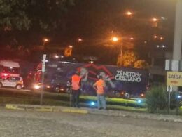 Ônibus da dupla Zé Neto e Cristiano precisa ser escoltado após cancelamento de show em João Monlevade - Foto: Arquivo Pessoal/Lindiomar Reis