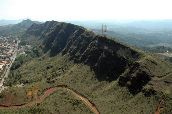 Prefeitura de Belo Horizonte ajuíza ação na Justiça para suspender mineração na Serra do Curral - Foto: Divulgação/PBH