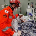 Sargento Felipe de Carvalho Tadeu e a avó Terezinha de Jesus - Foto: Divulgação/CBMMG