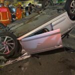 Motorista fica ferido após carro capotar na Avenida do Contorno, no Centro de Belo Horizonte - Foto: Divulgação/Corpo de Bombeiros