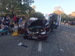 Cinco pessoas ficam feridas após acidente entre ônibus e carros na BR-116, em Tarumirim - Foto: Divulgação/CBMMG