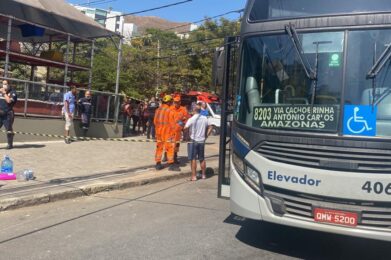 Adolescente morre atropelado por ônibus na Avenida Mário Werneck, no bairro Buritis, em BH - Foto: Divulgação/CBMMG