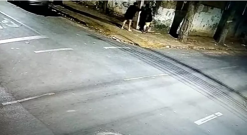 Homem tenta matar ex-namorada no bairro Milionários, na Região do Barreiro, em BH - Foto: Reprodução