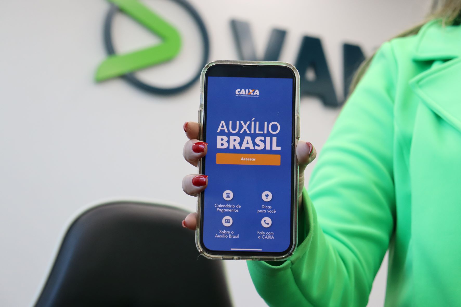 Auxílio Brasil: texto sobre consignado recebe assinatura do presidente 82769187 18d0 4b53 a93f 3f12255e6923