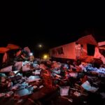 Três pessoas morrem após grave acidente entre carreta e caminhão na BR-262, em Moema - Foto: Divulgação/CBMMG